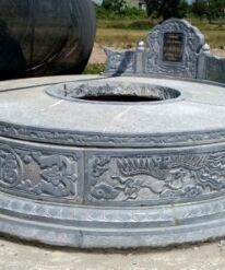 Mẫu mộ tròn đẹp CT58 có thiết kế rộng và có lỗ thông thiên trên đỉnh