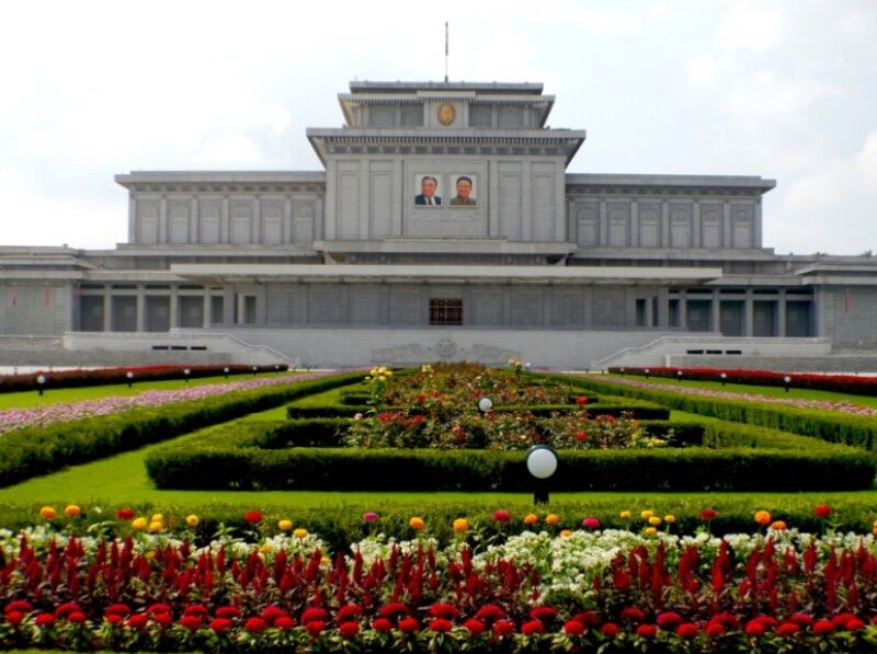 Cung điện Mặt trời Cẩm Tú Sơn