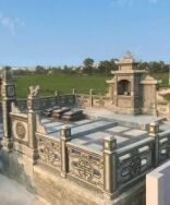 Khu lăng mộ đá xanh rêu thi công ở Quảng Trị