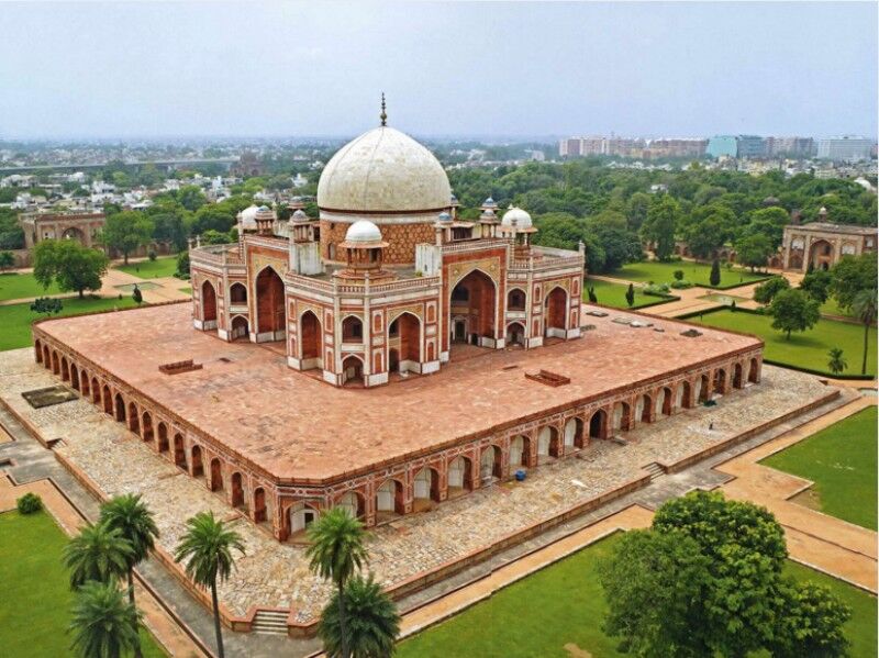 Khuôn viên của lăng mộ Humayun