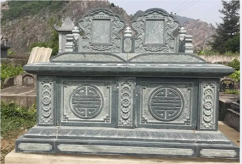 Gia chủ cần tuân thủ một số nguyên tắc nhất định khi lựa chọn mộ đá đôi để đảm bảo chuẩn phong thủy 
