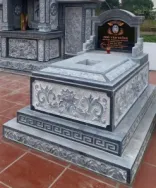 Hoa văn chạm khắc trong công trình khu lăng mộ đá xanh rêu tại Ninh Bình