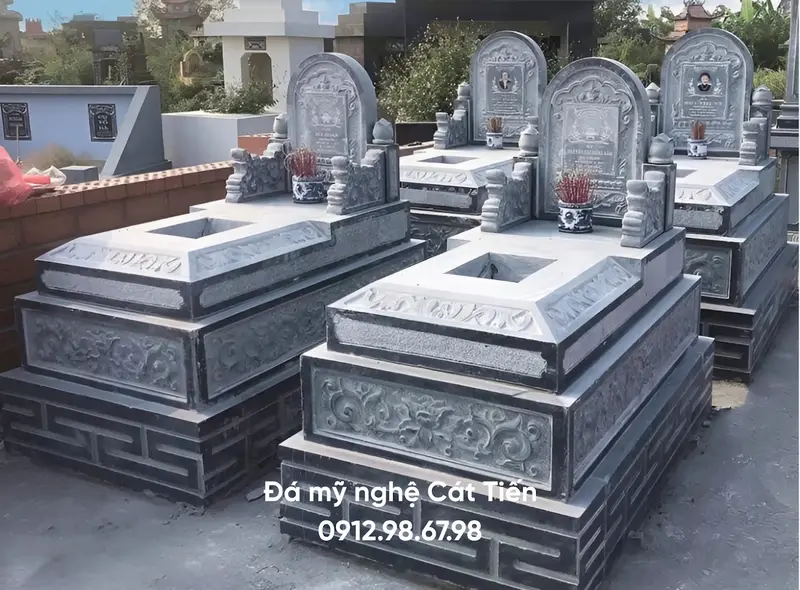 Mộ đá là một lựa chọn tối ưu cho gia chủ có nhu cầu cả về thẩm mỹ và độ bền vững