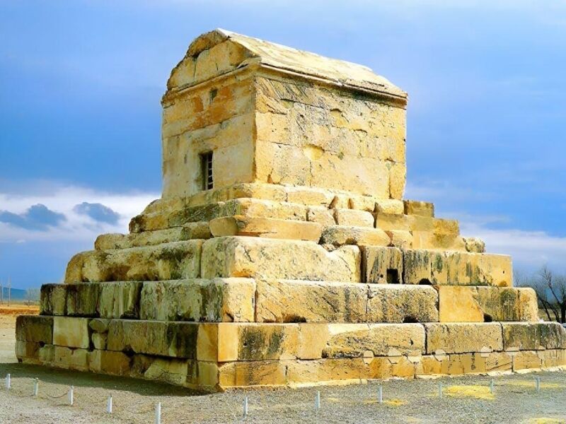 Lăng mộ Cyrus Đại Đế
