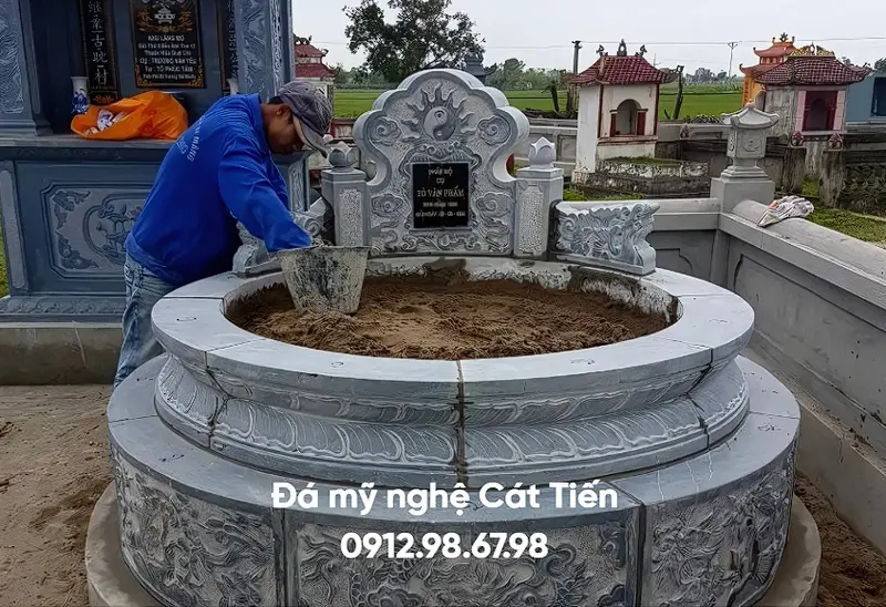 Lăng mộ tròn tượng trưng cho sự viên mãn, luân hồi và cân bằng âm dương