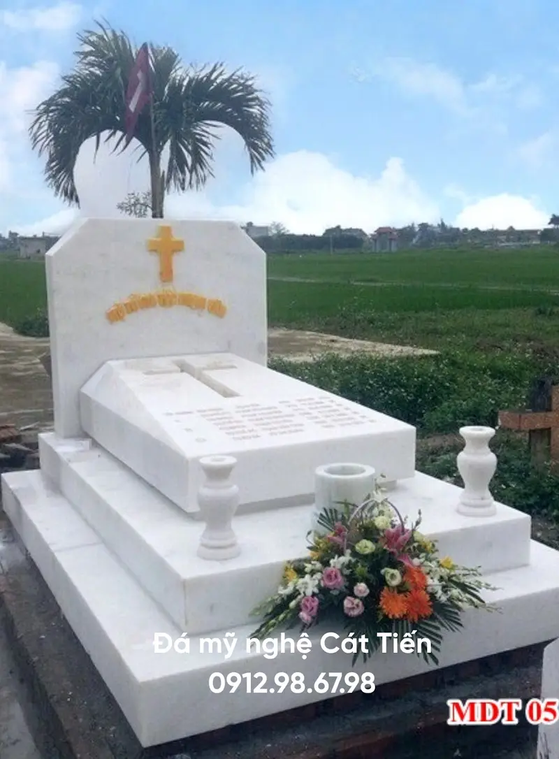 Đá mỹ nghệ Cát Tiến cung cấp mẫu mộ Công Giáo đá trắng Granite Ấn Độ trang nhã 