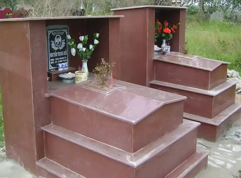 Mẫu mộ ốp đá Granite Đỏ Ruby lưu giữ nét đẹp cổ kính và truyền thống theo thời gian