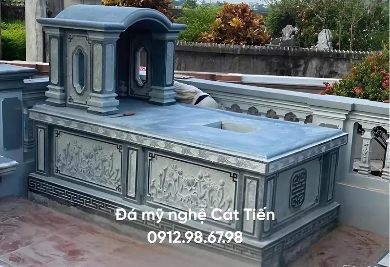 Đá mỹ nghệ Cát Tiến cung cấp mẫu Lăng mộ đá mái vòm có cột thể hiện sự trang nghiêm
