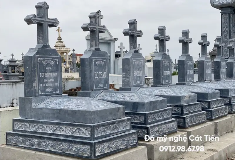 Đá mỹ nghệ Cát Tiến được khách hàng đánh giá cao nhờ độ bền chắc, thiết kế phong phú và tư vấn phong thủy uy tín