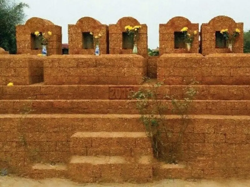 Mẫu mộ ốp đá ong vàng đẹp