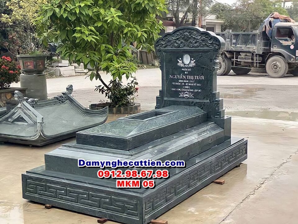 Lăng mộ đá đơn giản tam cấp đepk MKM 05