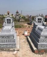 khu lăng mộ đá nguyên khối