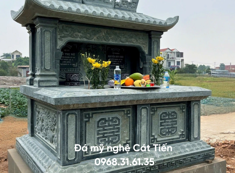 Mộ đá đôi xanh rêu một mái 