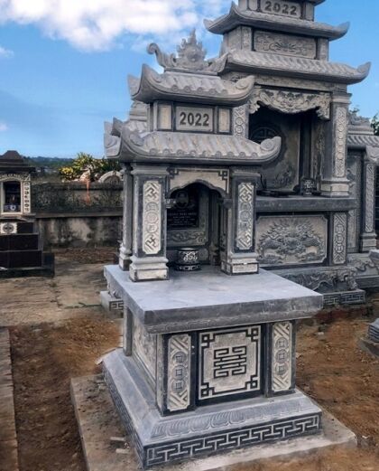 Công trình lăng mộ đá xanh đen CT38 năm 2022 tại Quảng Ninh