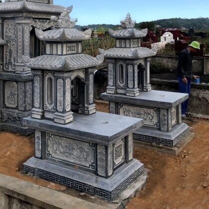 Mẫu lăng mộ đá xanh đen CT38 thi công tại Phú Thọ năm 2022