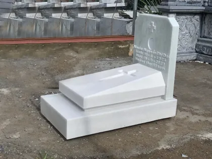 Mẫu mộ đá trắng CT44 được Cát Tiến chế tác và thi công
