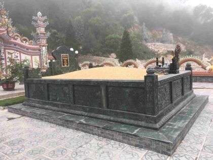 Mộ làm bằng đá hoa cương CT105