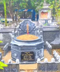 Mộ Đá Bát Giác Xanh Đen Có Lan Can - BG19