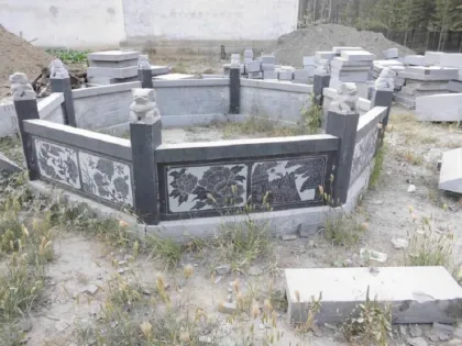 mộ đá bát giác