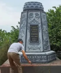 Mộ tháp đài sen - lăng mộ tổ MT06