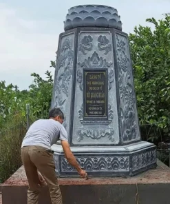 Mộ tháp đài sen - lăng mộ tổ MT06